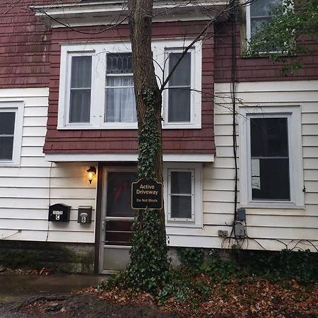Large Bakery Apartment - Central Downtown Location Fredonia Εξωτερικό φωτογραφία